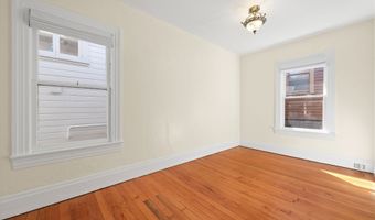 674 11TH St, Astoria, OR 97103