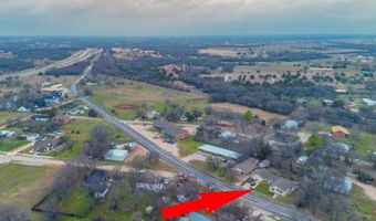 406 W Franklin St, Alvord, TX 76225