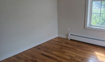 9 Center St D, Canton, CT 06019