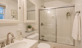 9603 WADSWORTH Dr, Bethesda, MD 20817