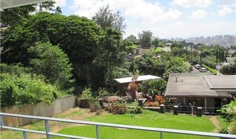 2814 Laola Pl, Honolulu, HI 96813