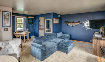 496 HAMBURG Ave, Astoria, OR 97103