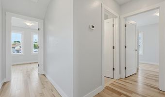 33 Jefferson Ave, East Providence, RI 02915