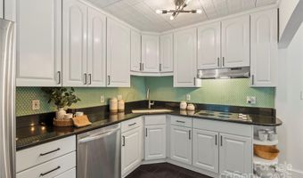 2608 Laburnum Ave, Charlotte, NC 28205