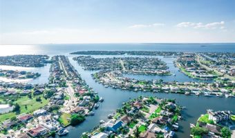 736 GRAN KAYMEN Way, Apollo Beach, FL 33572