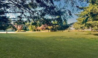 932 Midland Way, Brookings, OR 97415