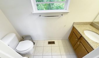 10 Oyster Bay Rd H, Absecon, NJ 08201