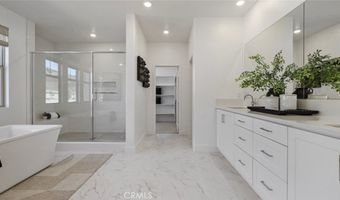 756 Edward Scholle Dr, Camarillo, CA 93010