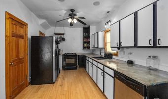 1527 N Harrison St, Algonquin, IL 60102