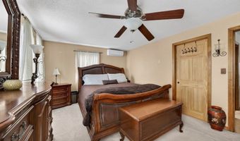22 Connecticut Ave, Middletown, RI 02842