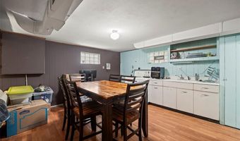 7204 Rockspring Dr, Affton, MO 63123