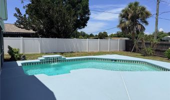 208 FLAMINGO Dr, Apollo Beach, FL 33572