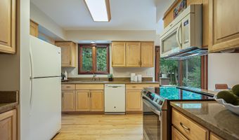 2765 Gladstone Ave, Ann Arbor, MI 48104
