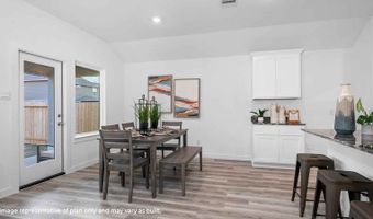 309 Robin St, Angleton, TX 77515