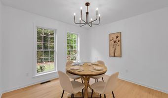 9 A Alice Dr, Burlington, CT 06013