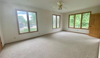 18180 S 153rd St, Basehor, KS 66007