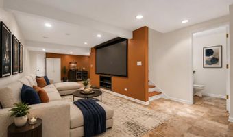 2324 Tracy Ln, Algonquin, IL 60102