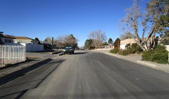 1009 Dakota St NE, Albuquerque, NM 87110