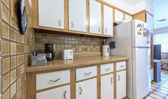 9 Cordova Dr, Absecon, NJ 08201