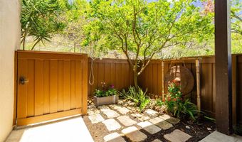 389 D Kaelepulu Dr 1504, Kailua, HI 96734