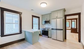 65 Burton St 3, Bristol, RI 02809