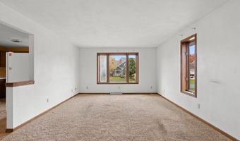 W2819 SCHMALZ Circle, Appleton, WI 54915