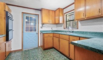 11045 Hurst Dr, Axis, AL 36505