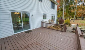 30 Redbud Ct, Amherst, NY 14051