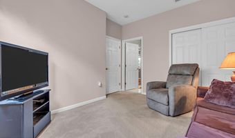 35 Lakeland Dr, Barnegat, NJ 08005