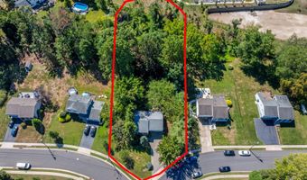 26 Warren Dr, Aberdeen, NJ 07747