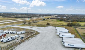 707 S Wickham St, Alvord, TX 76225