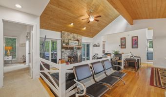 203 BRENDA Ln, Basye, VA 22810