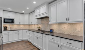 8244 SW Indian Hills Rd, Auburn, KS 66402