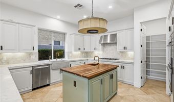 3209 Turtle Head Peak Dr, Las Vegas, NV 89135