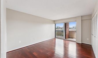 1300 ARMY NAVY Dr #625, Arlington, VA 22202