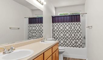 3696 Brentwood Ln, Anderson, CA 96007