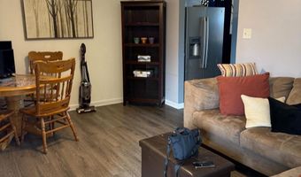 6 2ND St, Barnegat, NJ 08005