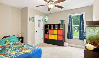 16805 Juniper Dr, Basehor, KS 66007