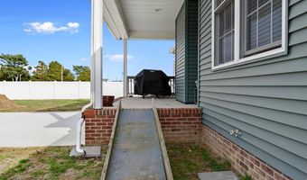 24594 Hollytree Cir, Georgetown, DE 19947