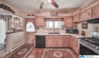 3016 Coplay Ln, North Whitehall, PA 18052
