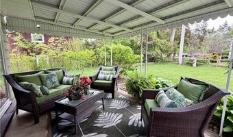 875 Princeton Ave, Amherst, OH 44001