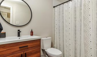 475- A KING St 13A, Basye, VA 22810