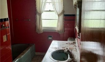 321 S Lake St, Amherst, OH 44001