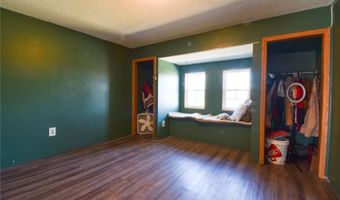 12012 Silver Creek Rd, Alhambra, IL 62001