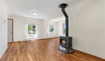 210 W FRANKLIN St, Bingen, WA 98605