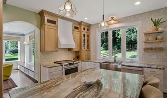 1408 CAPE ST CLAIRE Rd, Annapolis, MD 21409