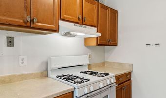 4931 AMERICANA Dr 4931B, Annandale, VA 22003