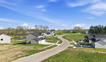143 10th Ave NE, Altoona, IA 50009