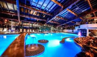 2 CHAMONIX Dr 213, Alloway, NJ 07462