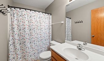 904 NE 48th Ln, Ankeny, IA 50021